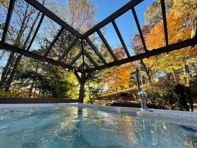 Buffalo Creek Vacations managed Airbnb listing 2