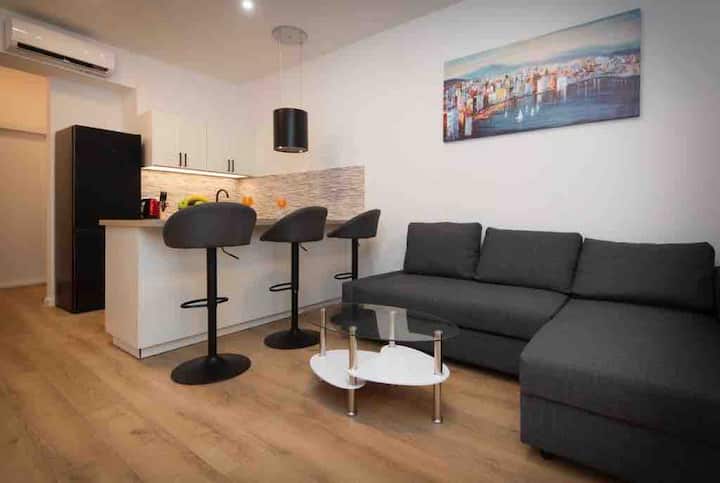 Apartman Iva U Samom Centru Dioklecijanove Palace - スプリト
