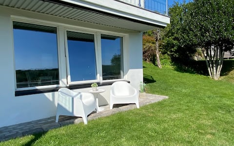 Cozy apartment with a sea view