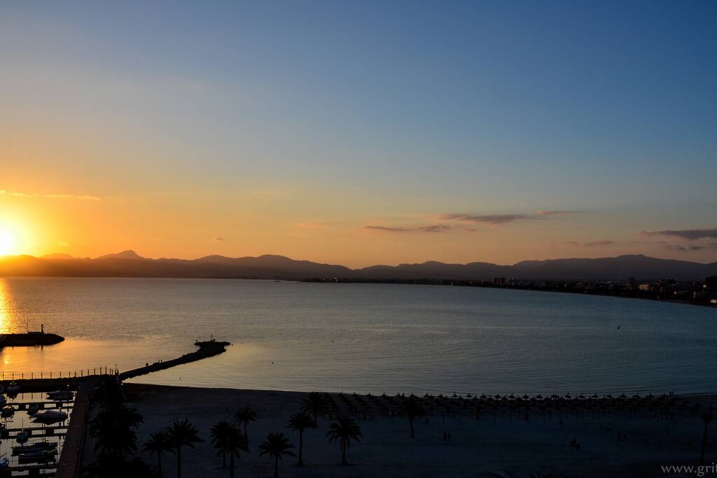 Enjoy our Views! Disfruta de nuestras vistas!