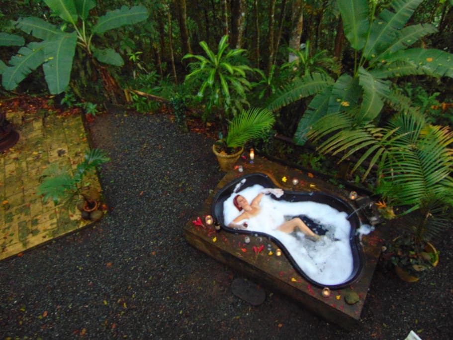 Warm Bubble Bath set in the jungle