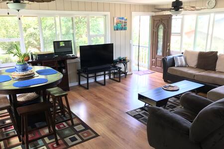 THE Kiapoko Palace, North Shore Oahu