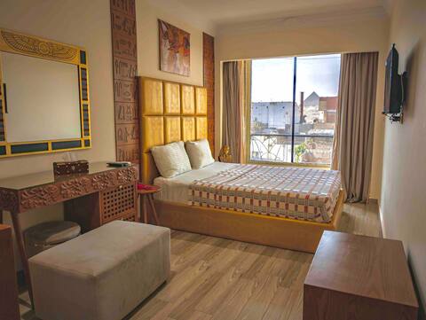King Ramses Suite