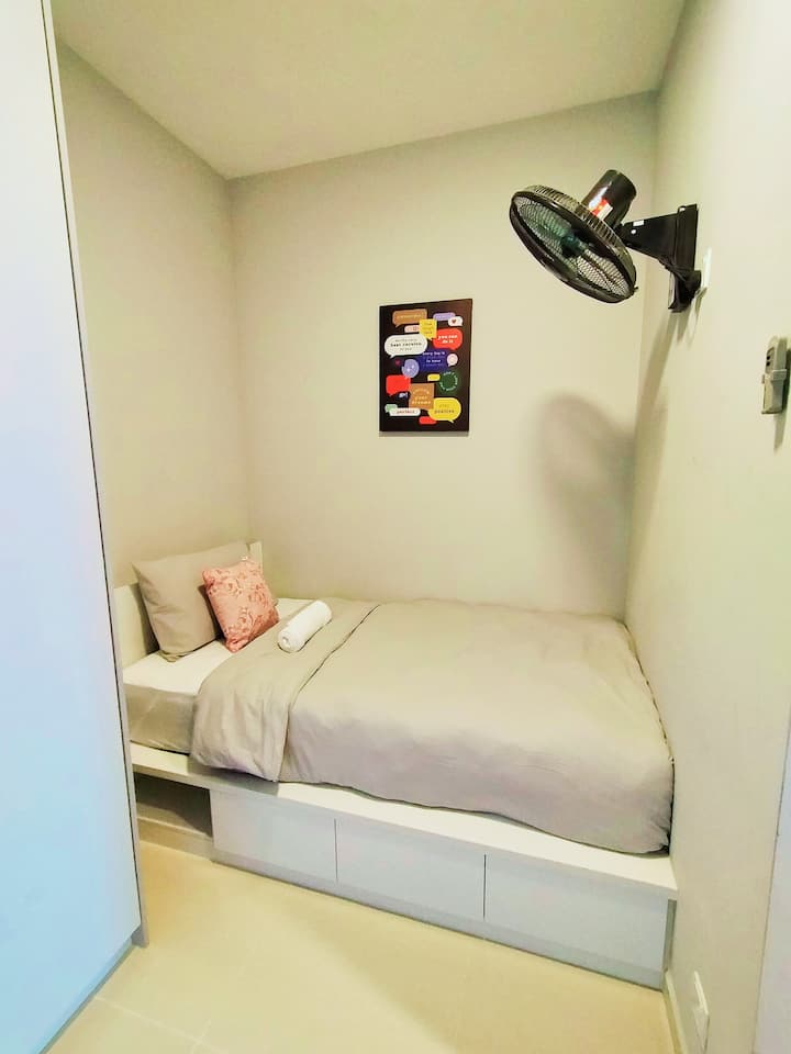 سرير مفرد سوبر في الغرفة 2
