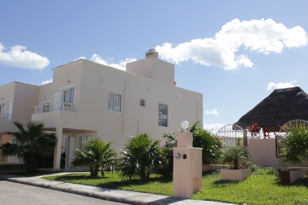 casa independiente en residencial privado