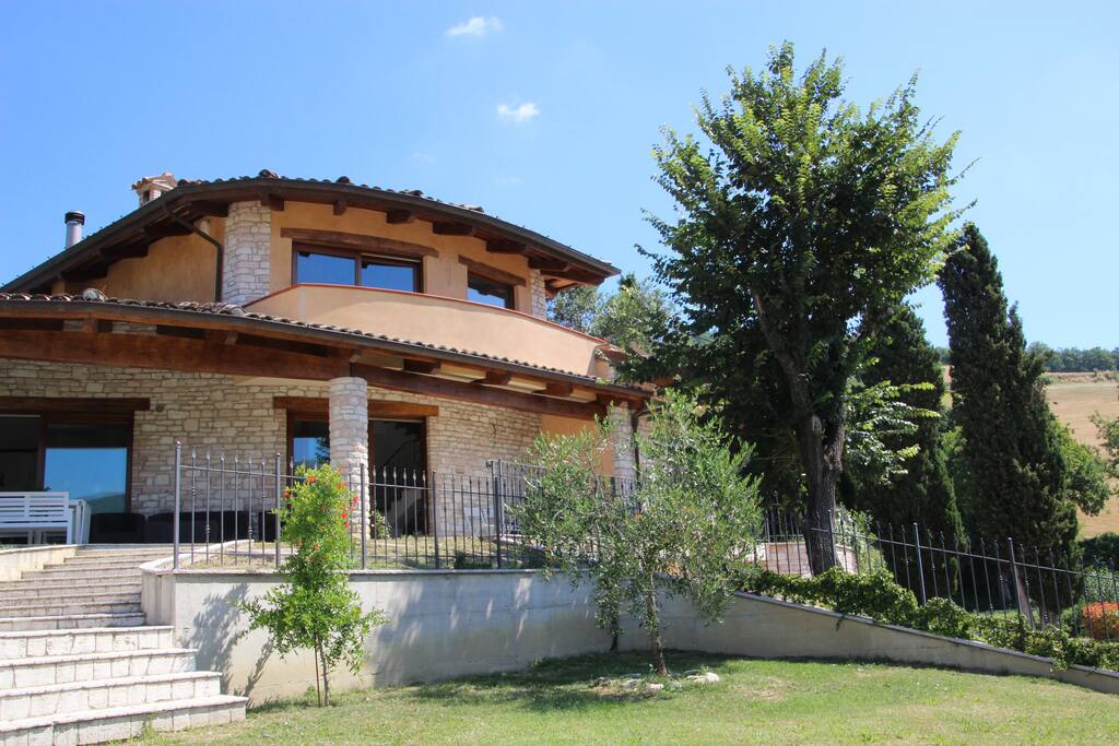 Casa retro giardino