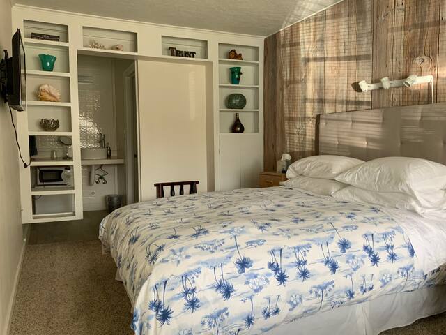 Grey Whale Inn: Room #1