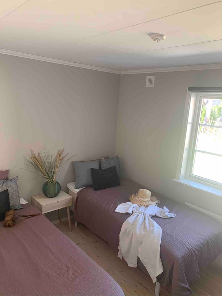 2 Einzelbetten in Schlafzimmer 2