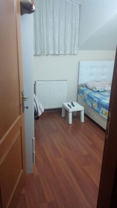 Small room for one guest