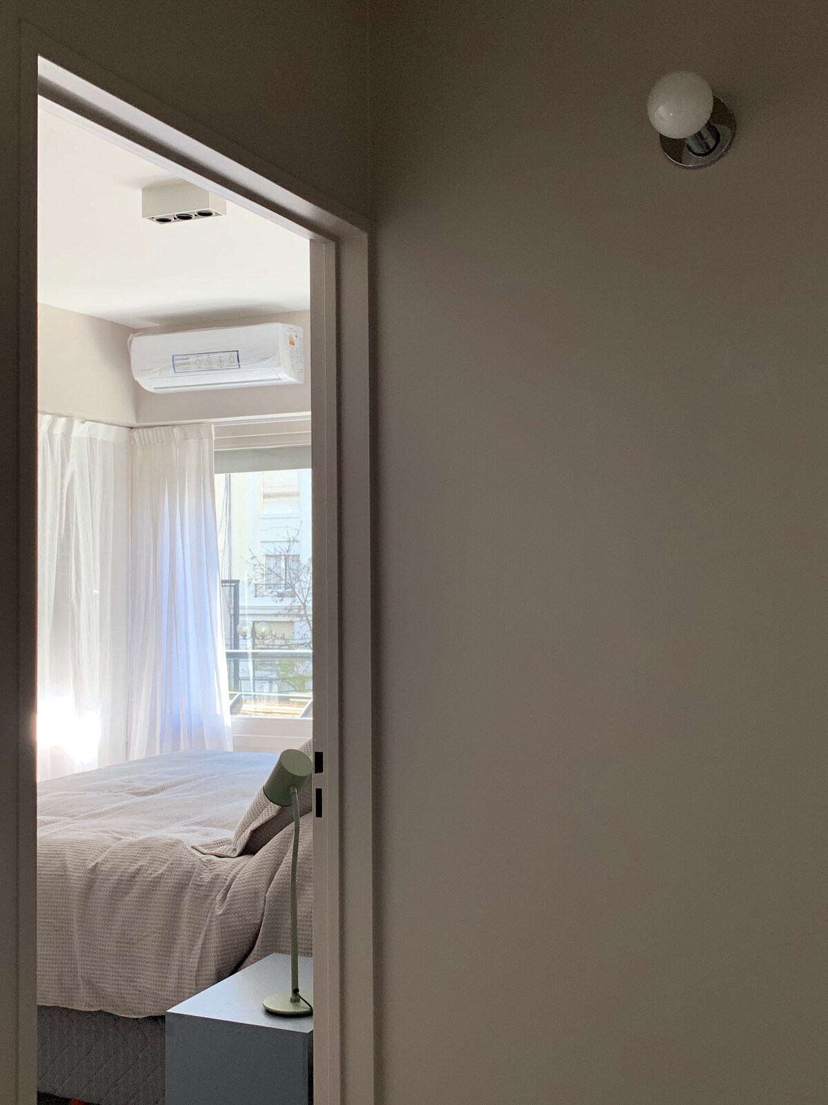 Spálňa 1 veľká manželská posteľ