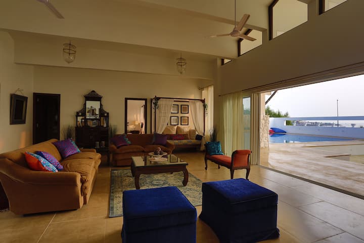 Bougainvilla.. The Perfect Getaway In Paradise - Mumbai