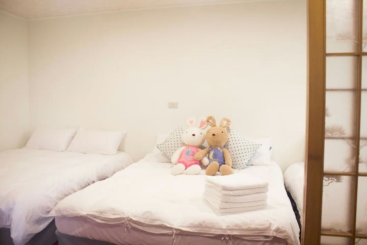 Alishan's special value room for SIX person
