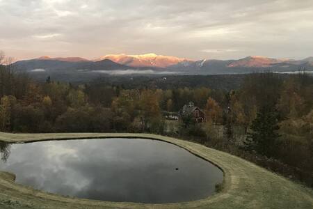 Private Apartment w/Mountain views and Hot Tub