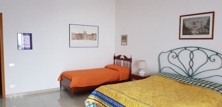 ベッドルーム2
ベッドルーム2