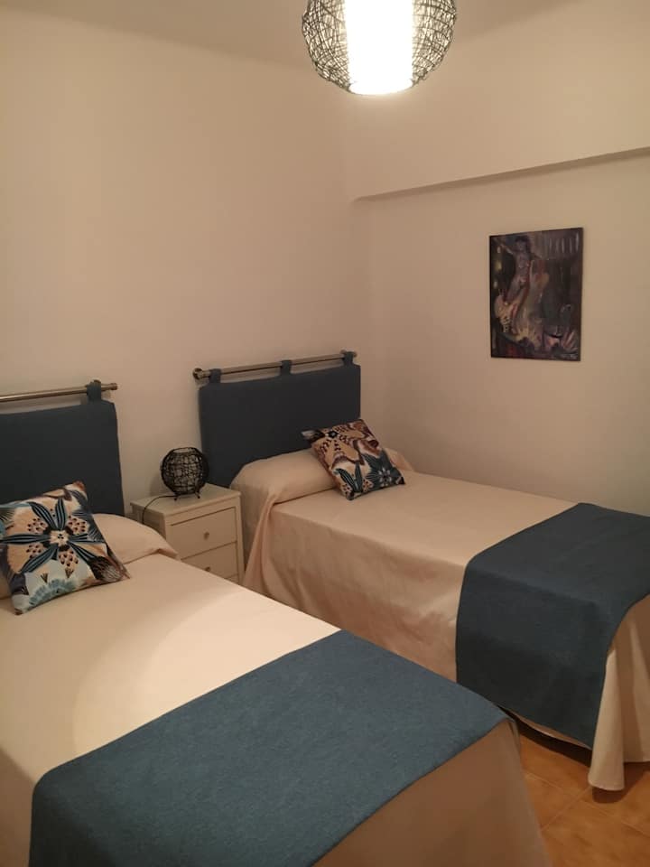 Dhomë ngjitur me dhomën dyshe, blu