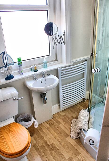 Room 2 - Private Shower room