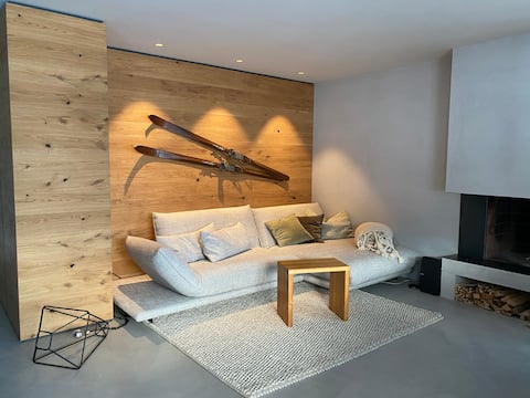 Bright 3-room apartment : Only 5 minutes from LAAX valley station