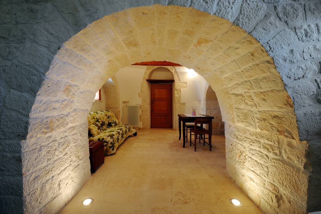 Arco in pietra