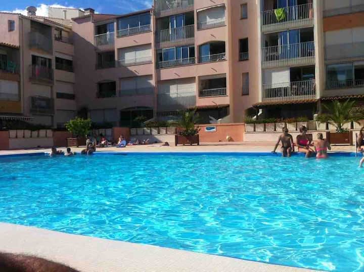 Déposez Vos Valises Les Pieds Dans L Eau - Agde