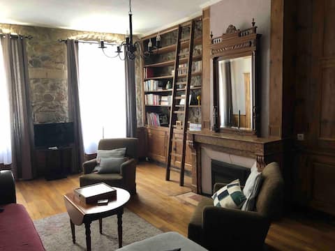 Propriété Airbnb réussie: Downtown apartment à Saint Claude