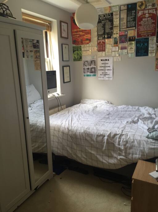 Double Bed, double wardrobe, full length mirror