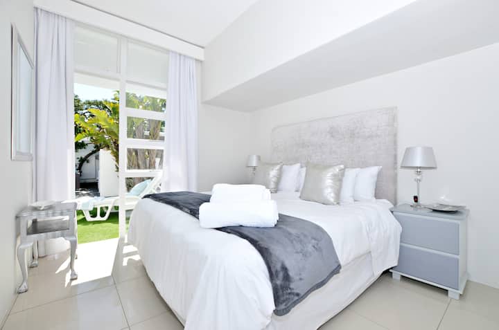 Spálňa Chrystal vedúca do záhrady