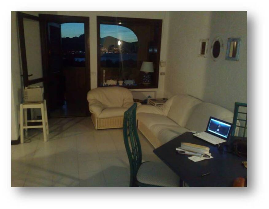 Salotto con balcone