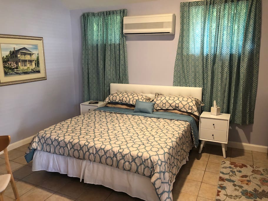 California King Tempurpedic bed