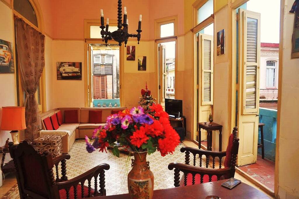 Big apartment for groups in Havana Centro! Apartments for Rent in