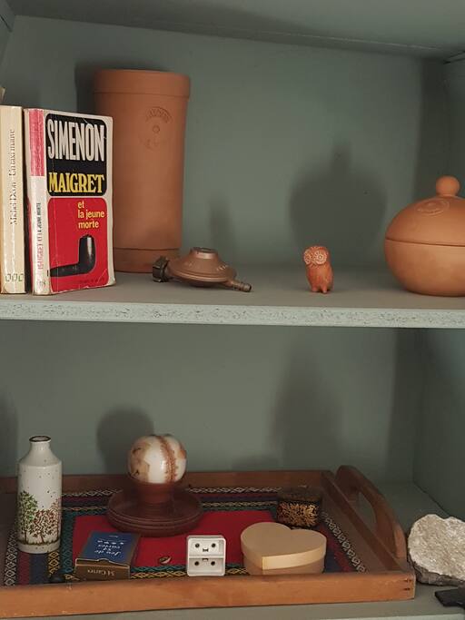 Petite Niche près canapé