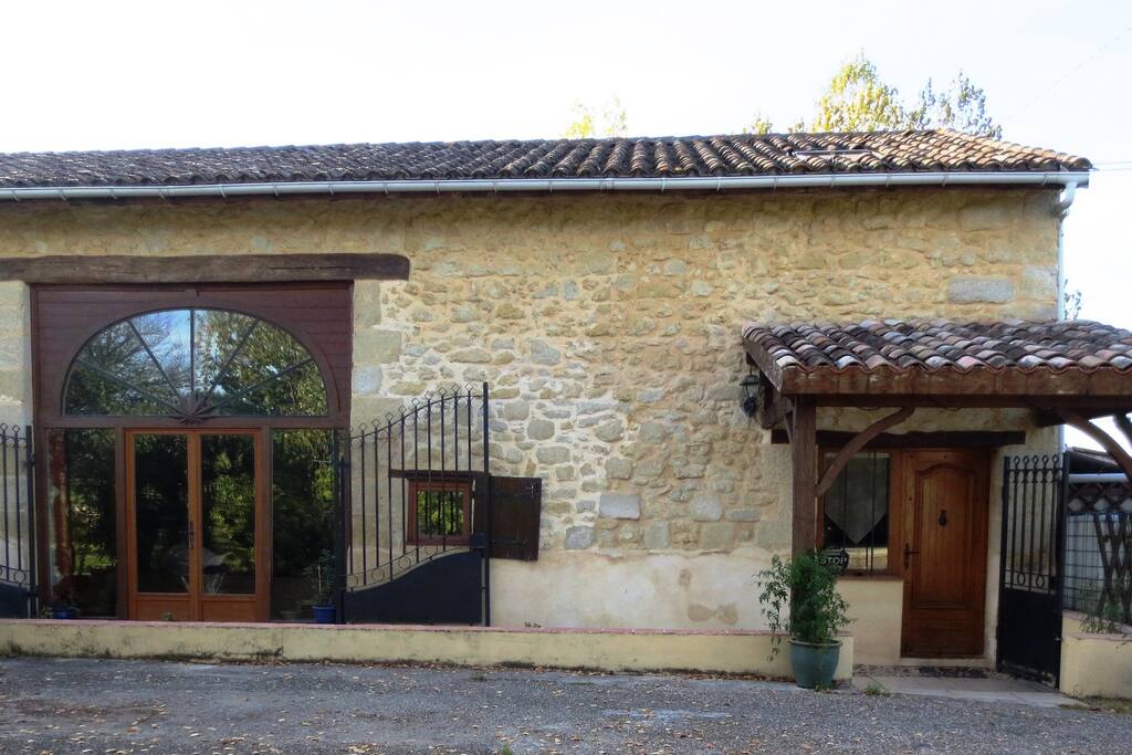 Front of House & Parking