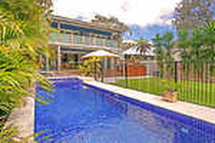 FAMILY RETREAT ON STIRGESS gallery image 2