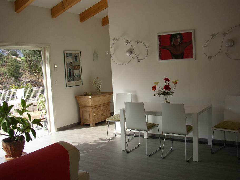 Salle de séjour F3