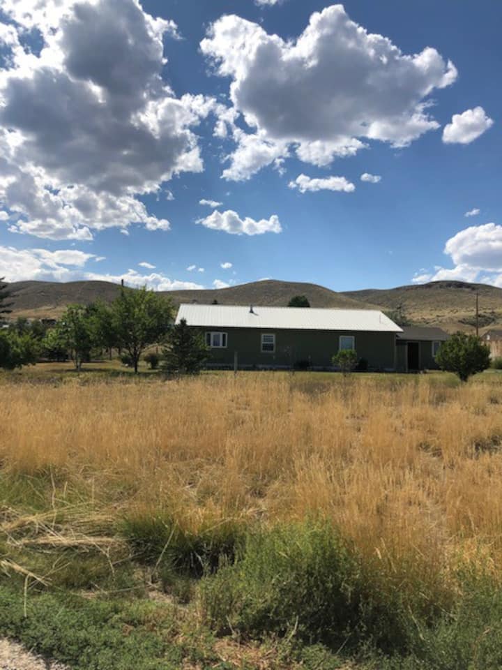 Top 9 Airbnb Vacation Rentals In Dillon, Montana Updated 2024 Trip101