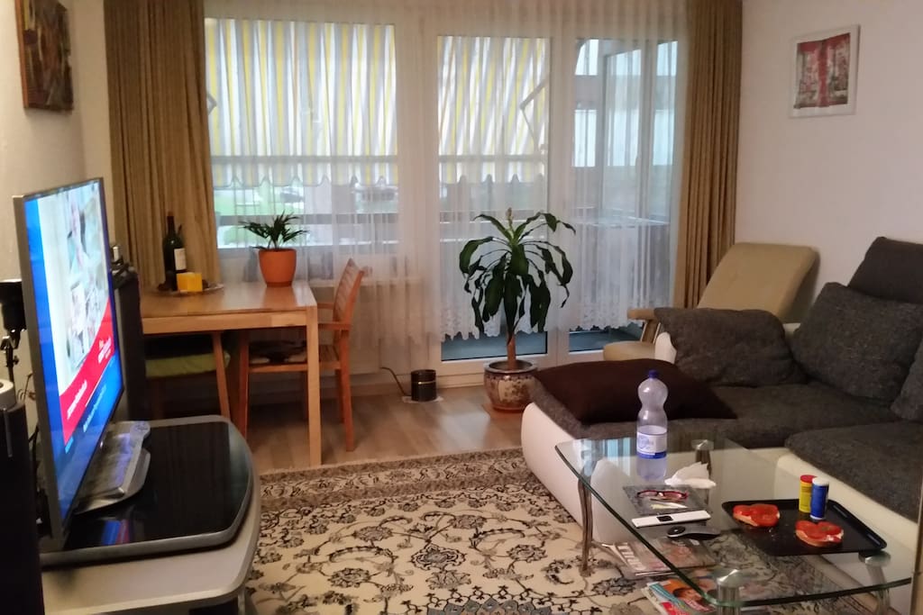 Gemütliches und bequemes Wohnzimmer