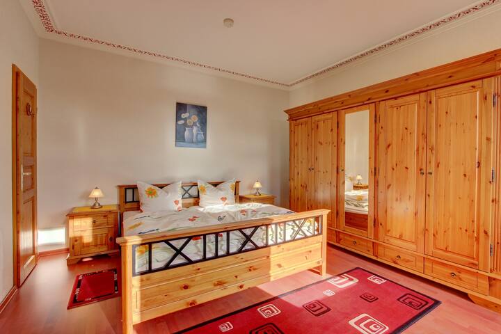 Svetlá, samostatná spálňa