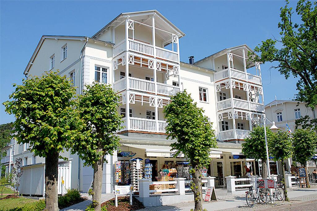 Hausansicht der Villa Seerose im Ostseebad Sellin