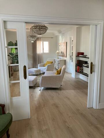 Villa con piscina muy cerca de San Sebastián gallery image 3