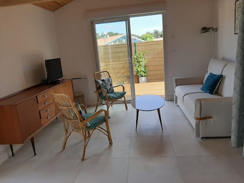 Top Airbnb: 3* comfortable wooden house in a quiet location à Gujan Mestras