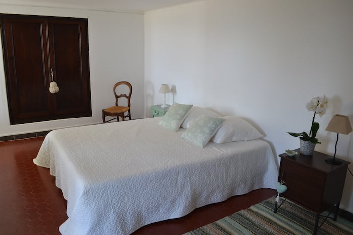 Chambre 4
expo sud lit en 160 cm