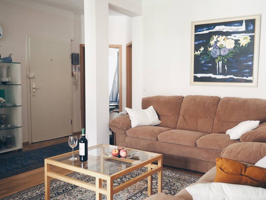 Entrance to living room