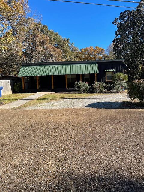 Spacious 3 br home with large covered deck