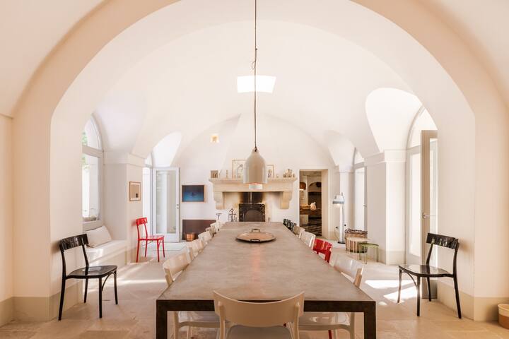 Chic Masseria with pool in a typical Salento town gallery image 2