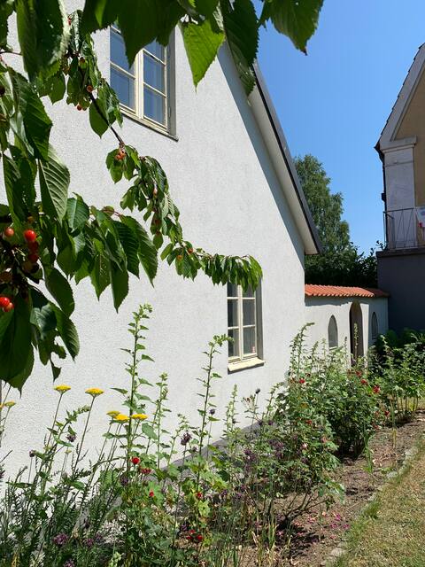 English charm in the middle of Kivik