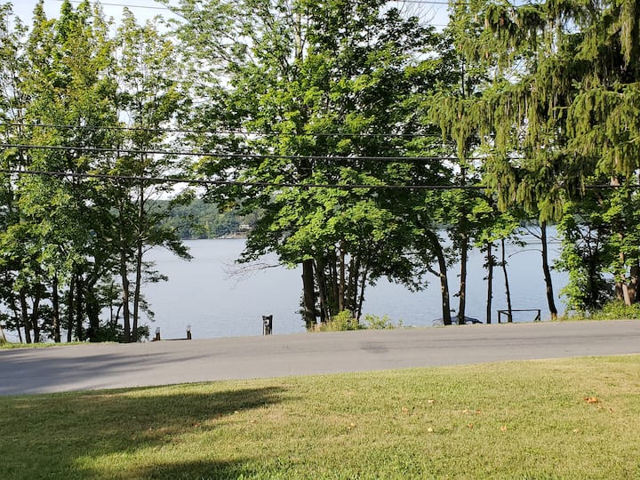 Airbnb Copake Lake