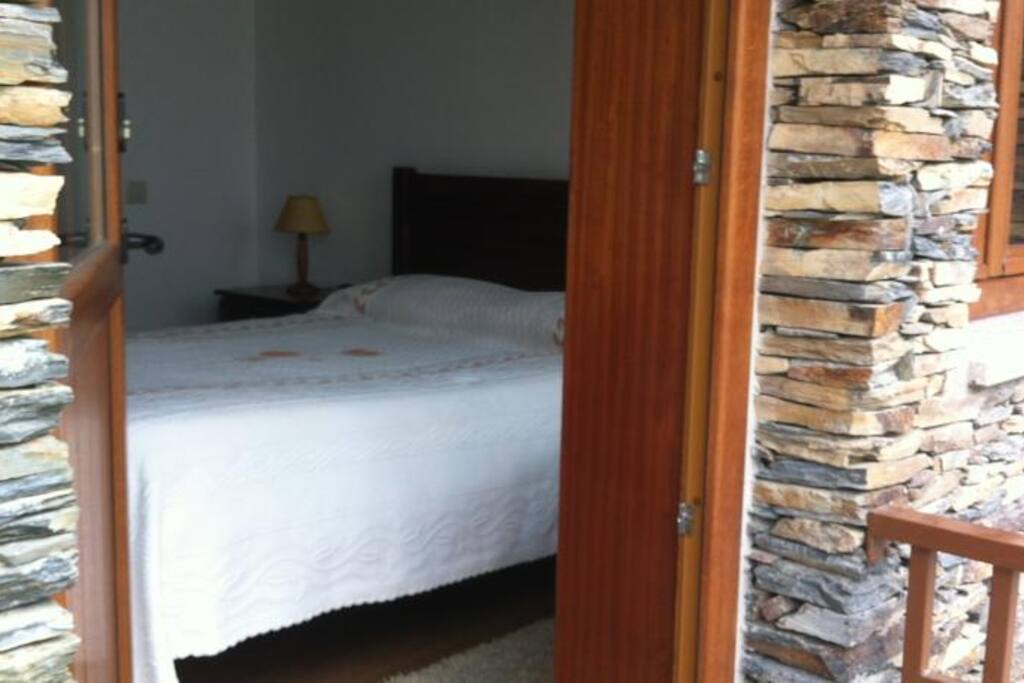 Quarto de casal com varanda