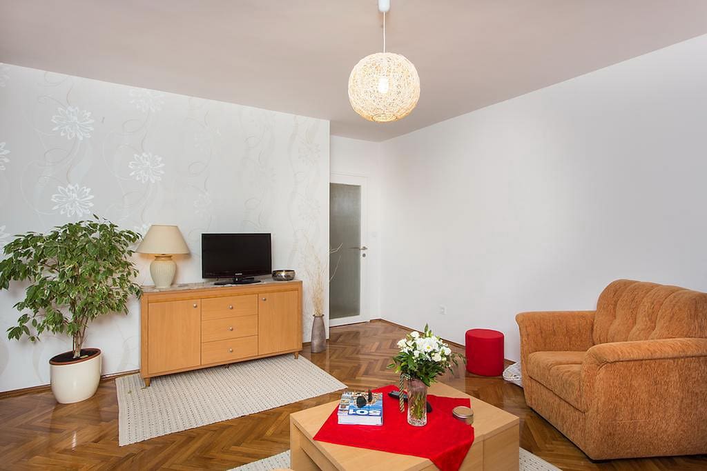 living room 02