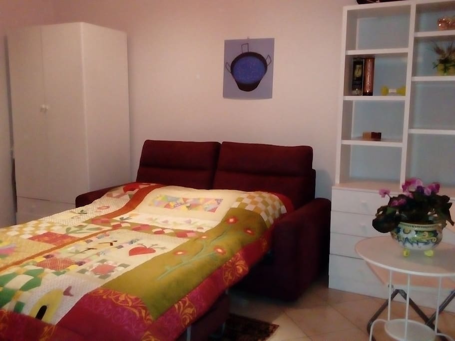 Guest room