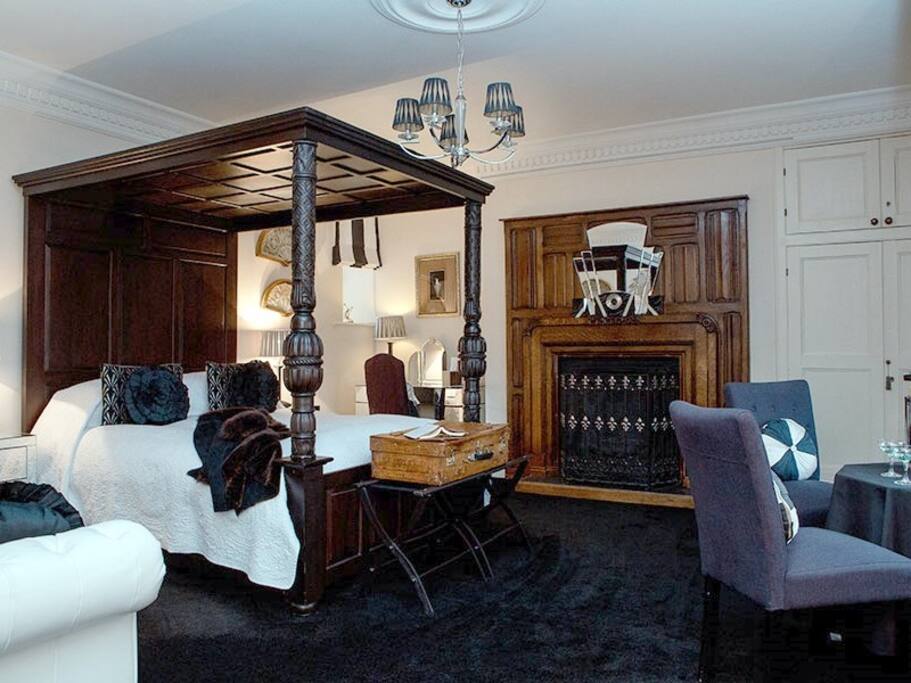 Guest room