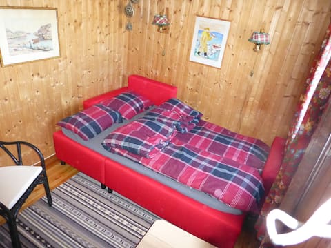 Top Airbnb: Rorbu 2 - Walking distance to the city center in Kristiansund